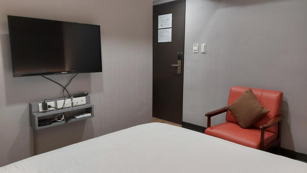 Cy Hotel Тайбей Екстер'єр фото